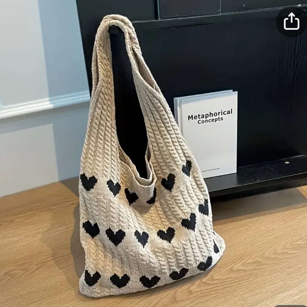 Crochet tote bag purse cream with black hearts NEW - Picture 2 of 3